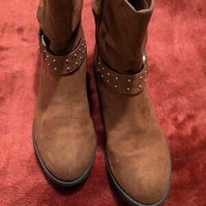 American Eagle women's dark brown faux suede buckle studded ankle boot,size 8